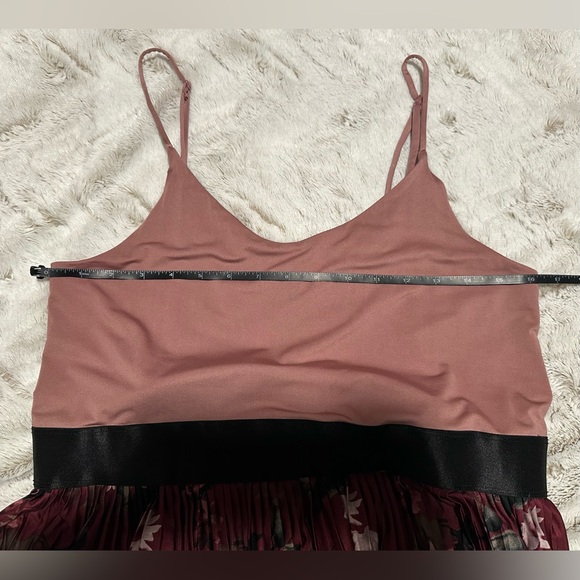 Xhilaration pleated floral midi dress - Picture 5 of 10